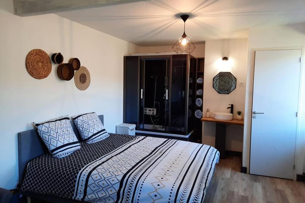 Studio Avec Vue Sur La Vezere Uzerche Εξωτερικό φωτογραφία